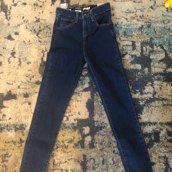 Levi's Denim - Levi’s mile high super skinny brand new